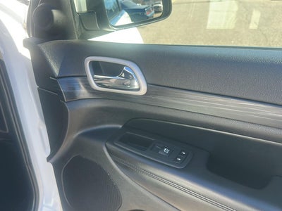 2020 Jeep Grand Cherokee Laredo E