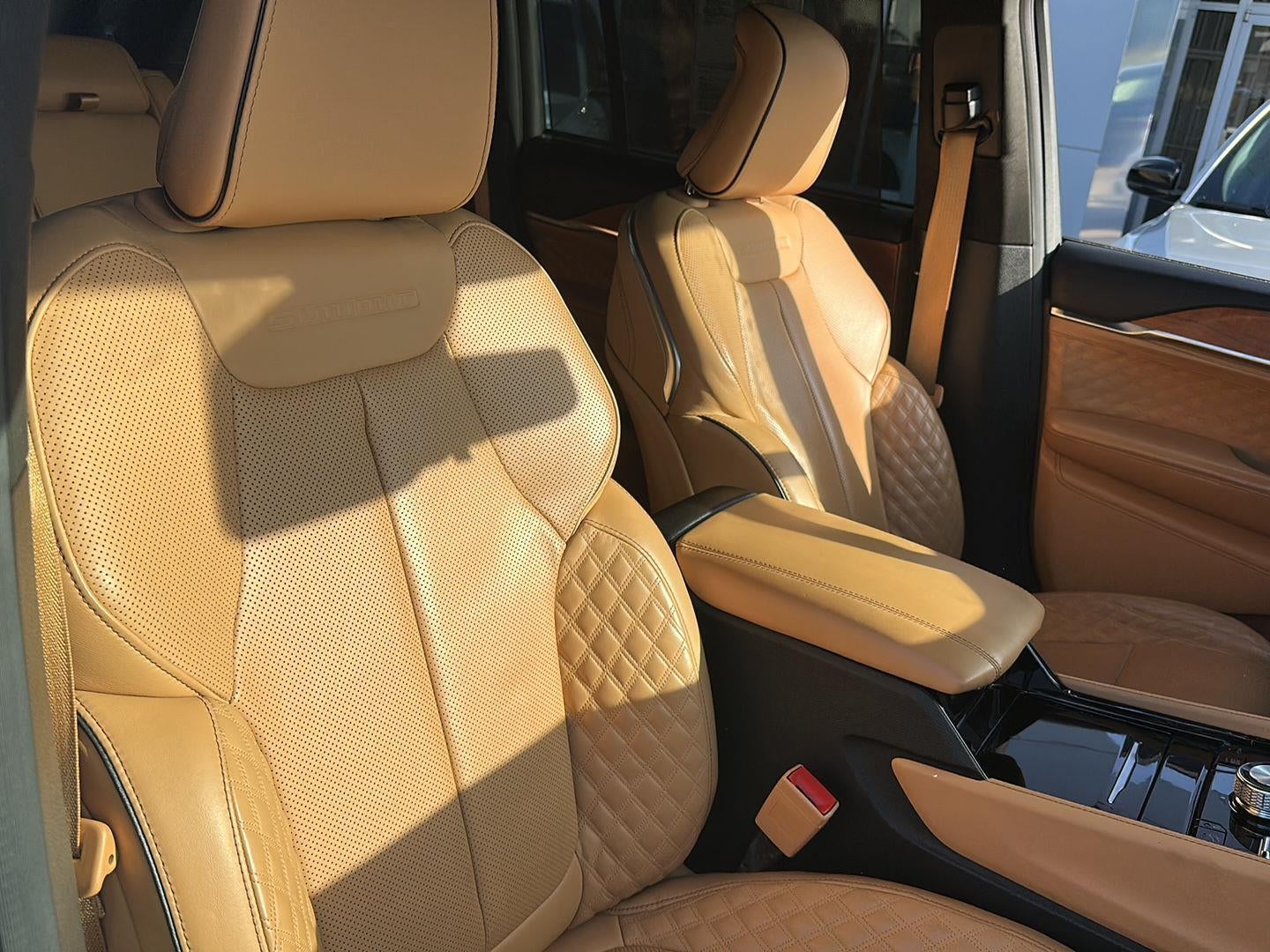 2023 Jeep Grand Cherokee Summit Reserve