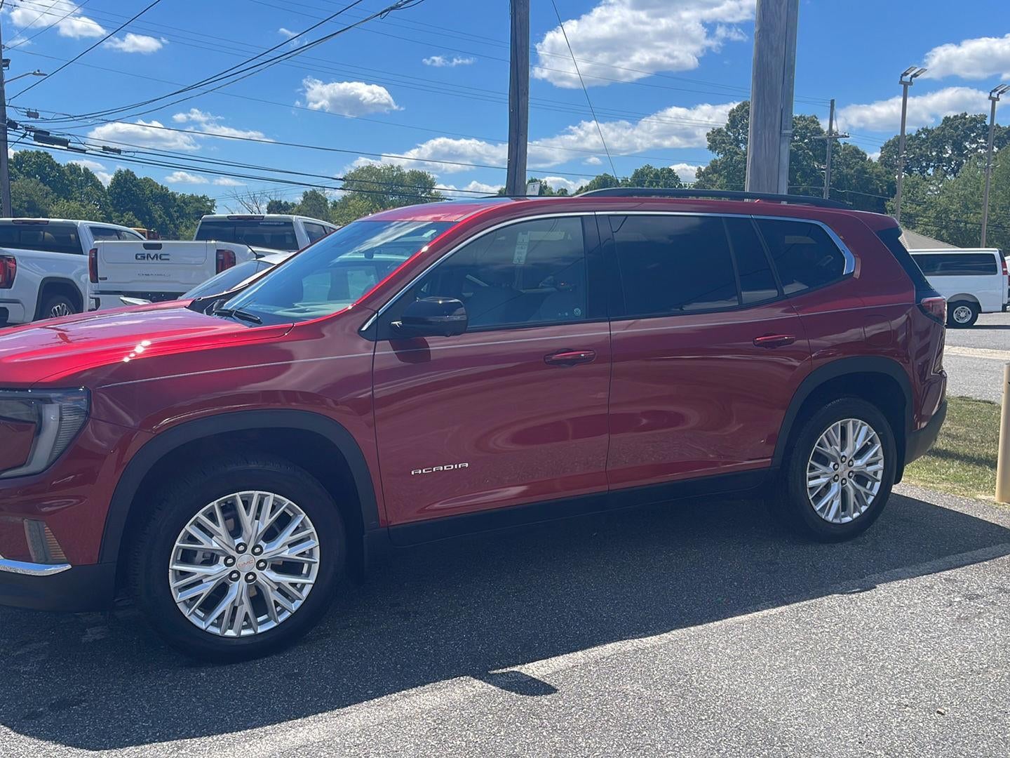 2025 GMC Acadia Elevation