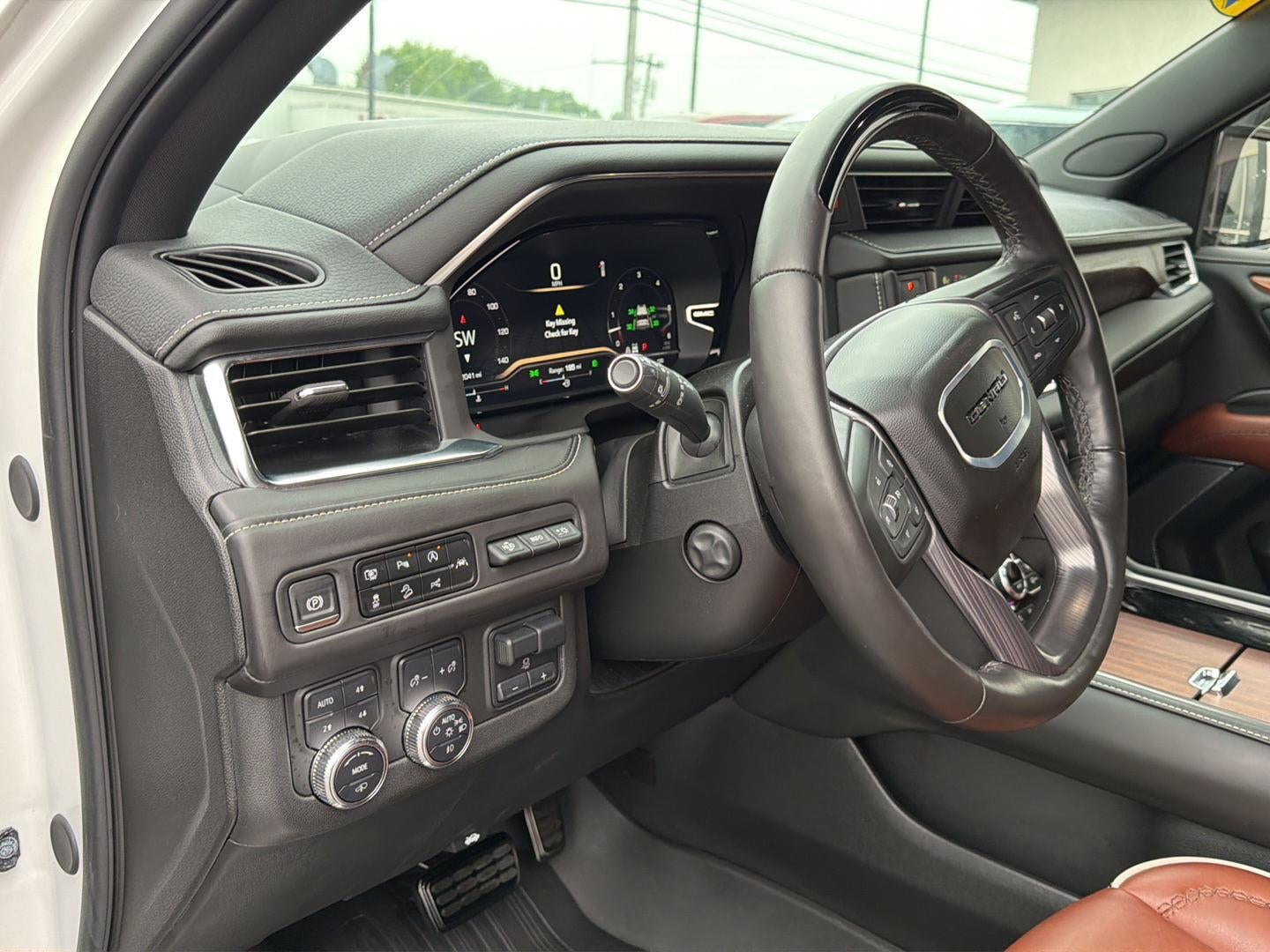 2024 GMC Yukon XL Denali Ultimate