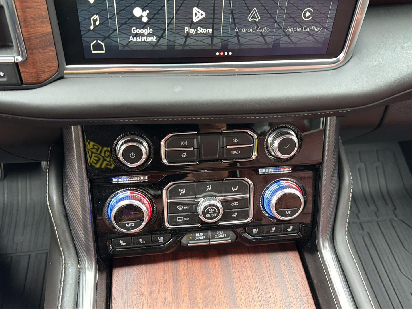 2024 GMC Yukon XL Denali Ultimate