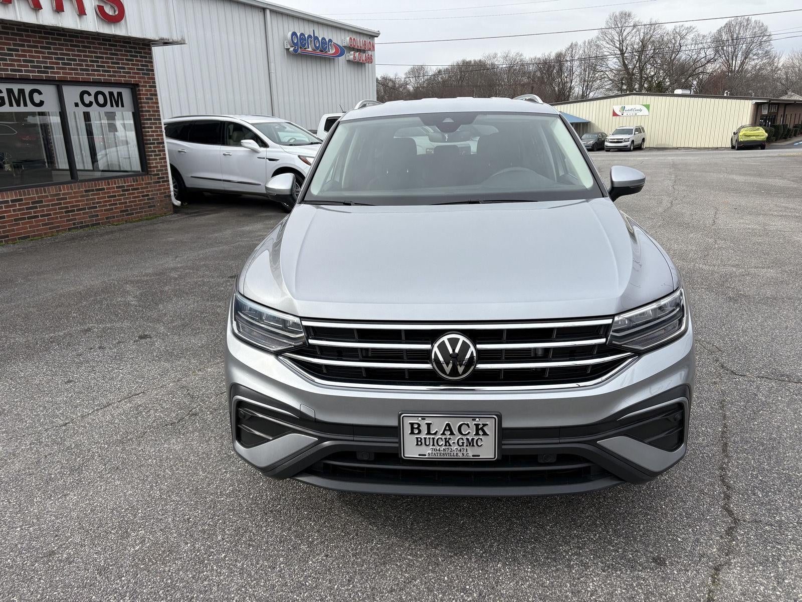 2023 Volkswagen Tiguan SE