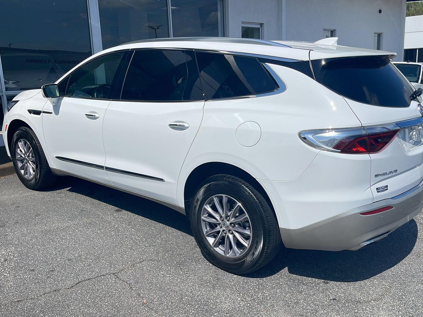 2024 Buick Enclave Essence