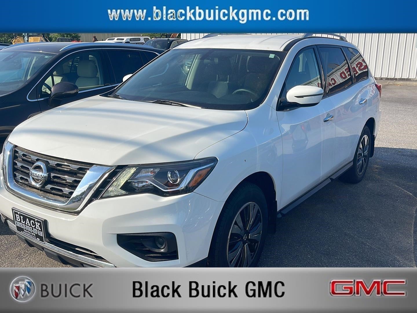 2019 Nissan Pathfinder S