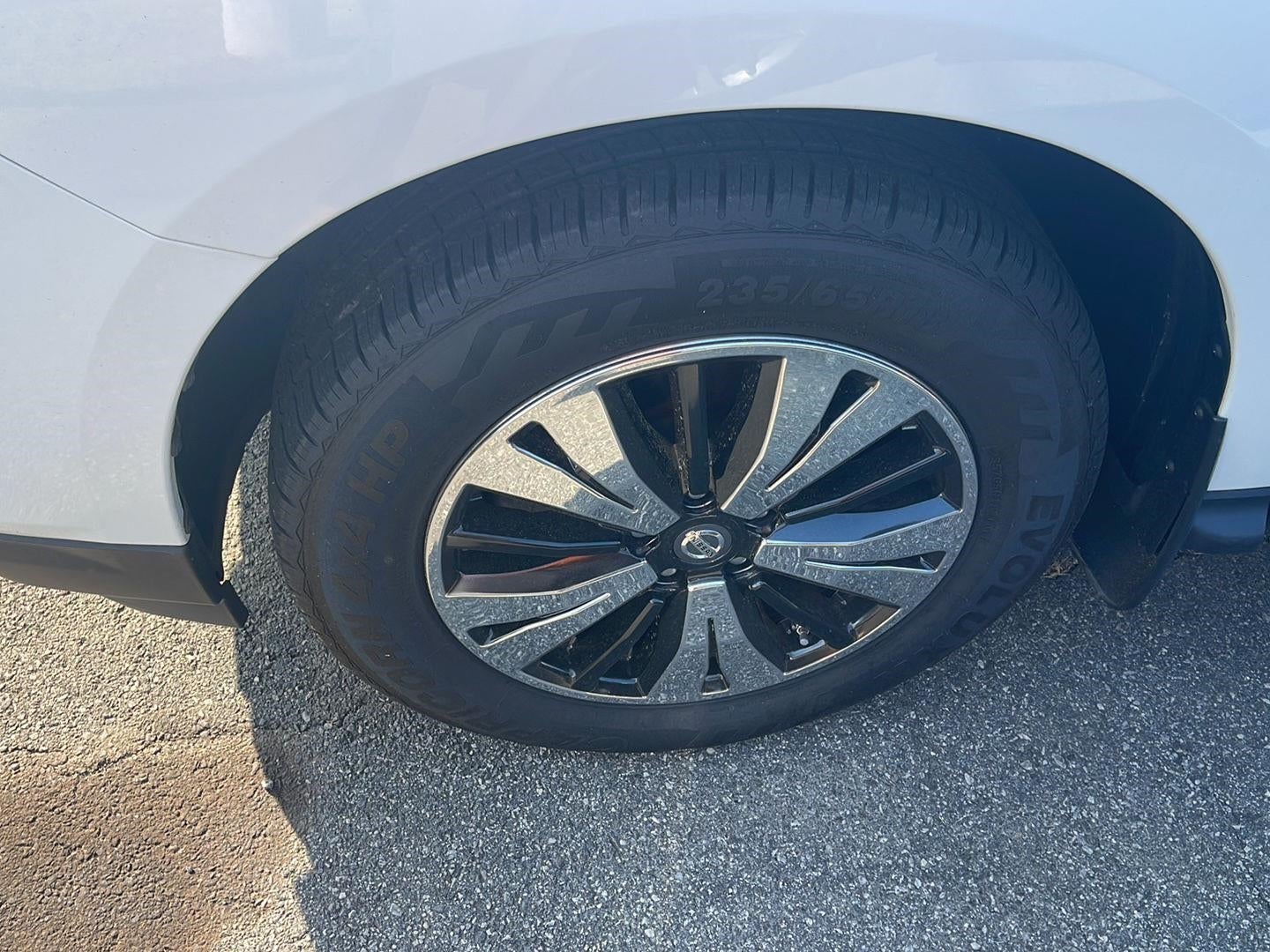 2019 Nissan Pathfinder S