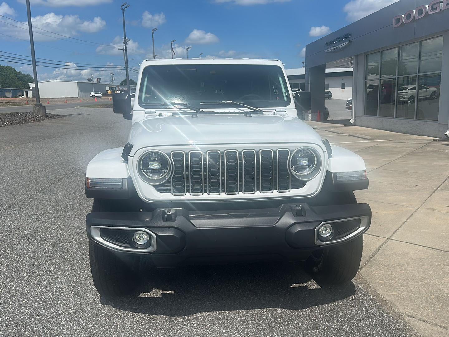 2025 Jeep Wrangler WRANGLER 4-DOOR SAHARA