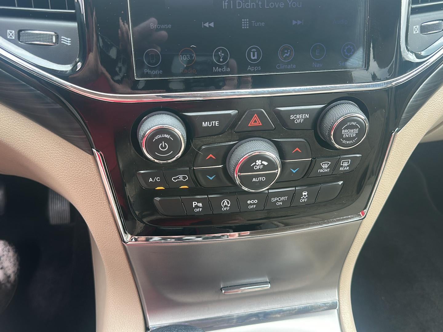 2019 Jeep Grand Cherokee Laredo E 4x4