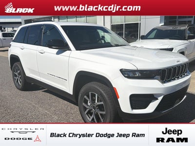 2027 Jeep Grand Cherokee GRAND CHEROKEE LAREDO X 4X4