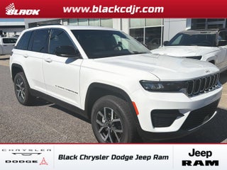 2027 Jeep Grand Cherokee GRAND CHEROKEE LAREDO X 4X4