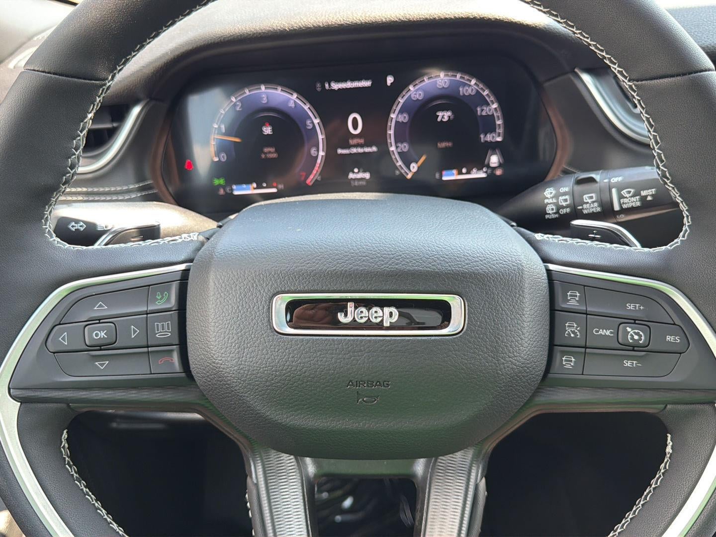 2027 Jeep Grand Cherokee GRAND CHEROKEE LAREDO X 4X4
