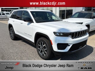 2027 Jeep Grand Cherokee Laredo X
