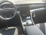 2027 Jeep Grand Cherokee GRAND CHEROKEE LAREDO X 4X4