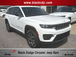 2027 Jeep Grand Cherokee Laredo X