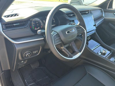 2027 Jeep Grand Cherokee GRAND CHEROKEE LIMITED 4X4