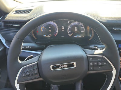 2027 Jeep Grand Cherokee GRAND CHEROKEE LIMITED 4X4