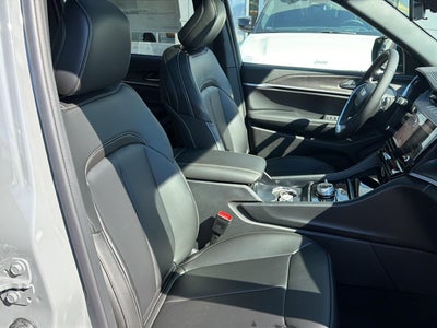 2027 Jeep Grand Cherokee GRAND CHEROKEE LIMITED 4X4