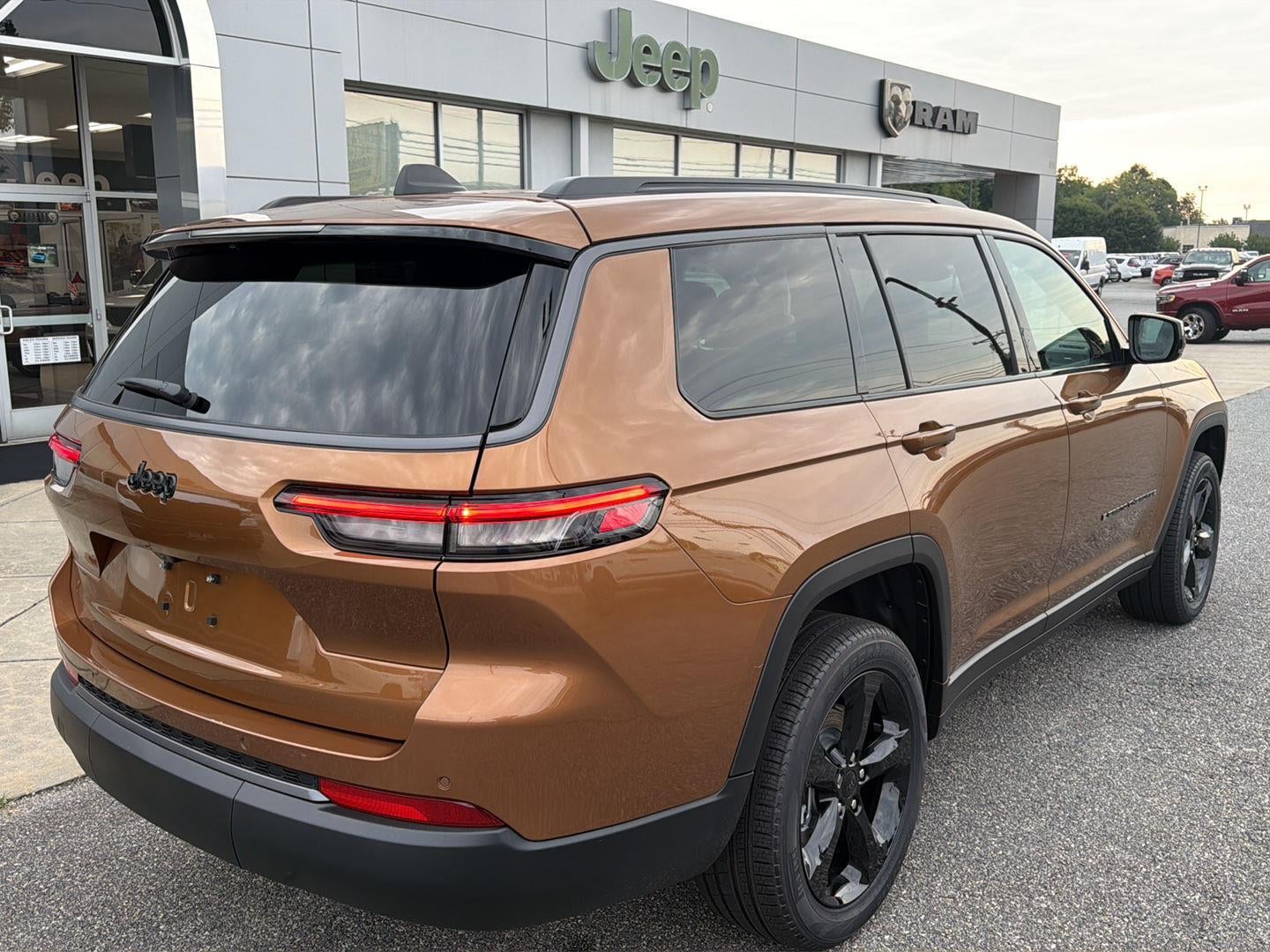 2026 Jeep Grand Cherokee GRAND CHEROKEE L LIMITED 4X2