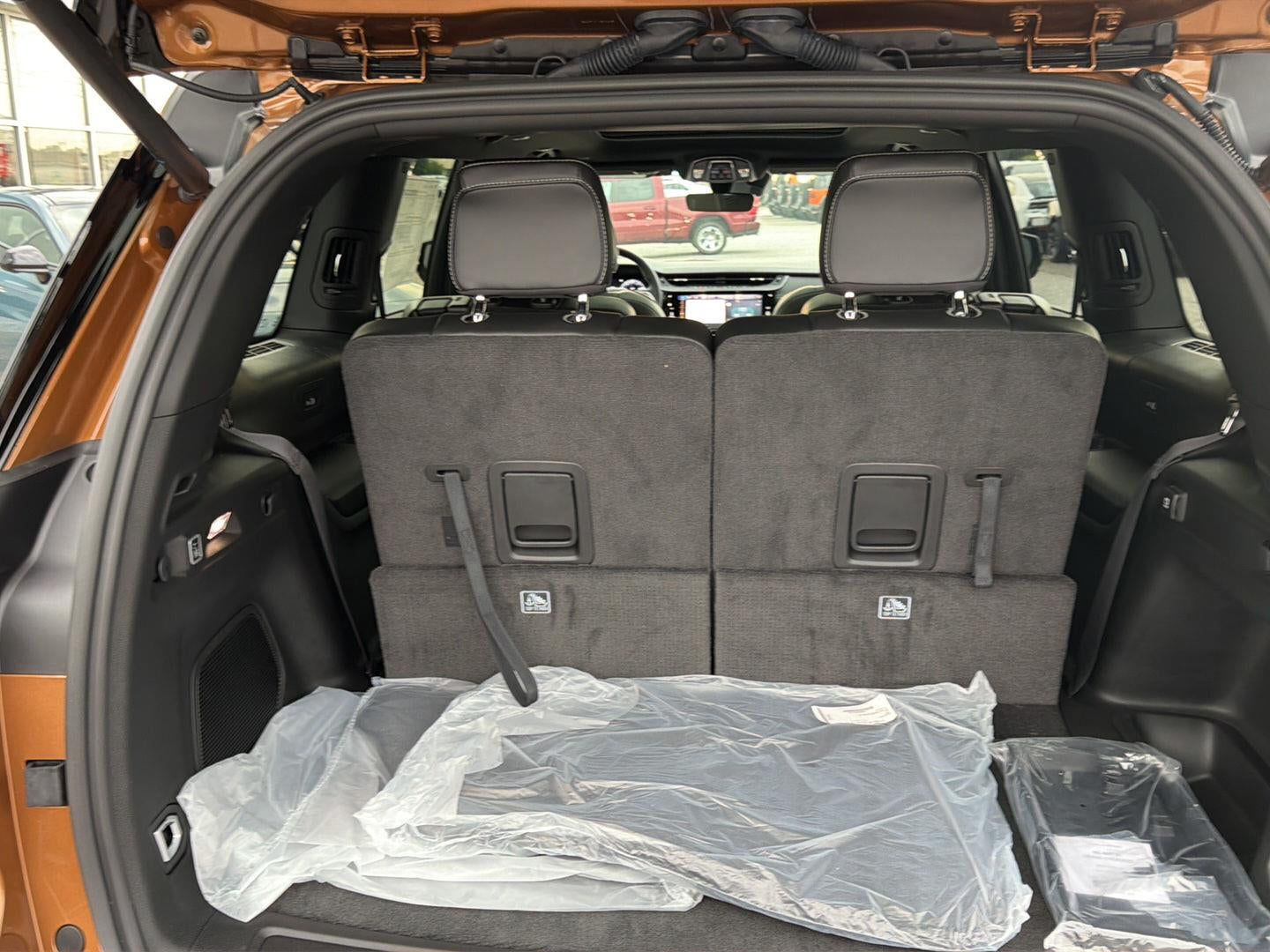 2026 Jeep Grand Cherokee GRAND CHEROKEE L LIMITED 4X2