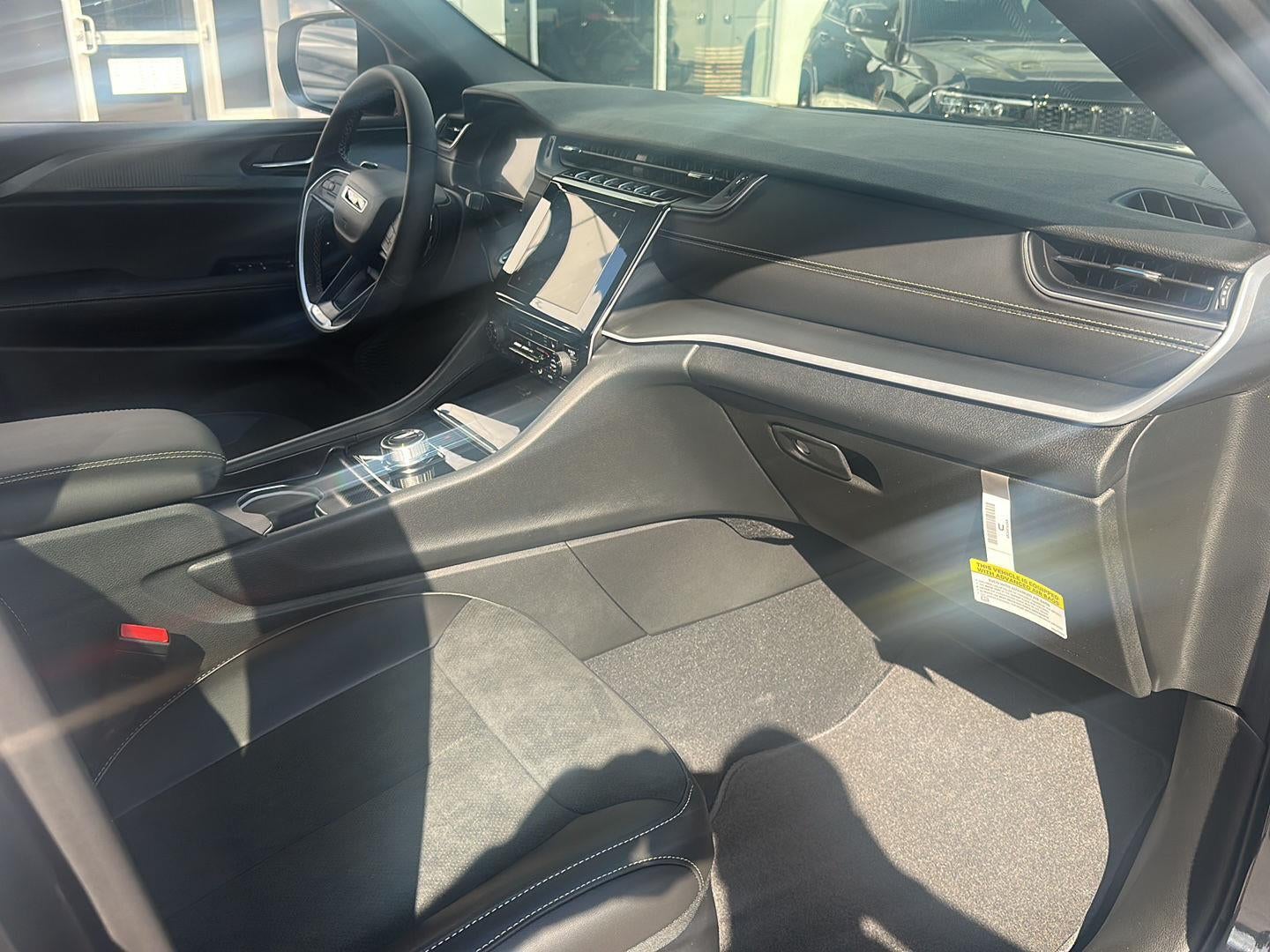 2025 Jeep Grand Cherokee GRAND CHEROKEE L ALTITUDE X 4X4