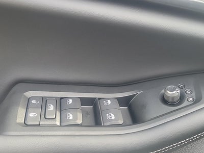 2025 Jeep Grand Cherokee GRAND CHEROKEE L LAREDO X 4X4