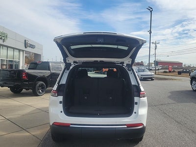 2025 Jeep Grand Cherokee GRAND CHEROKEE L LAREDO X 4X4