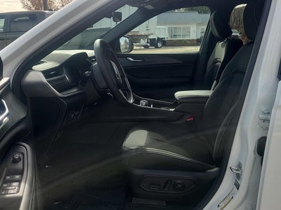 2025 Jeep Grand Cherokee GRAND CHEROKEE L LAREDO X 4X4