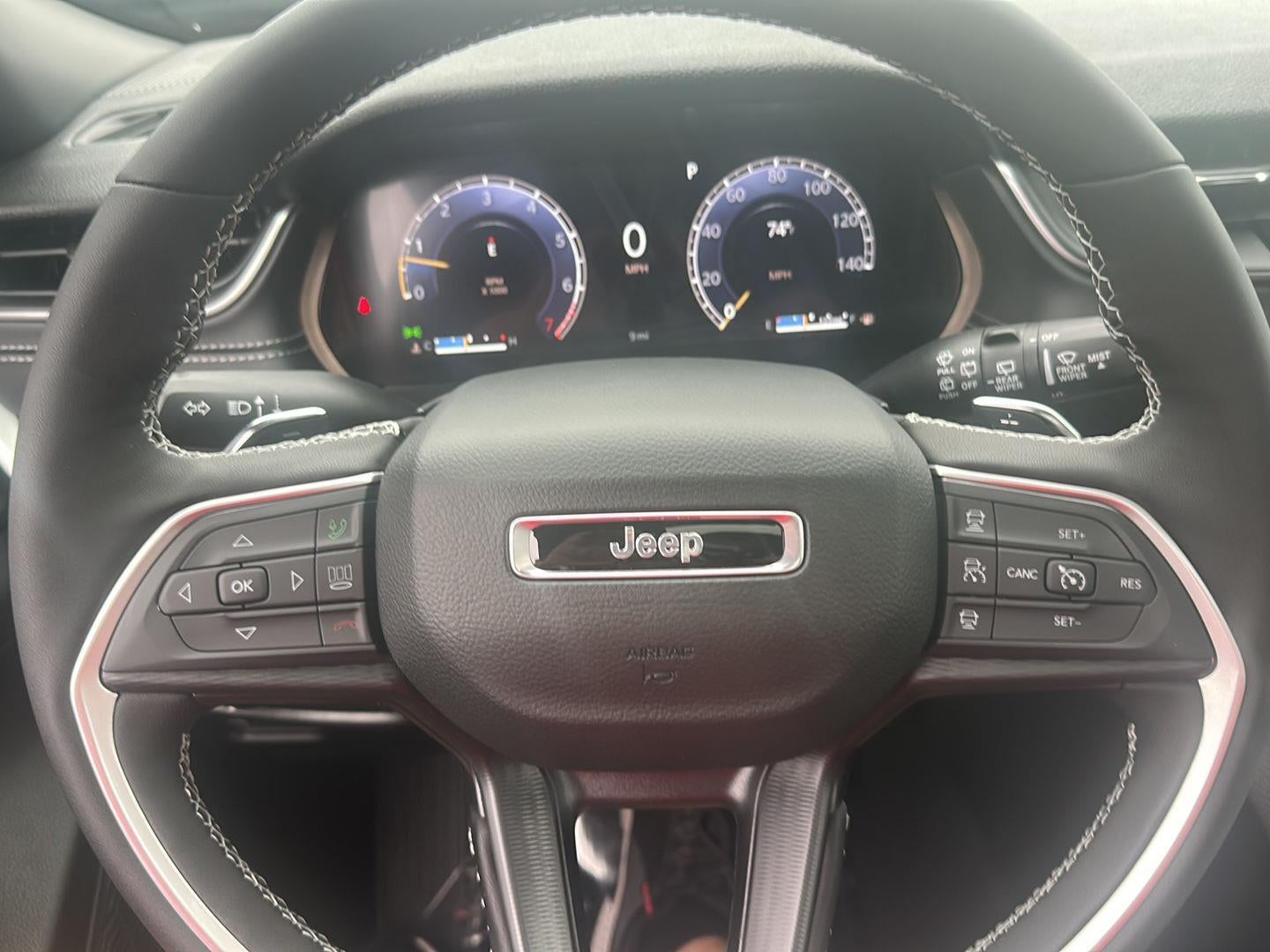 2025 Jeep Grand Cherokee GRAND CHEROKEE L ALTITUDE X 4X4