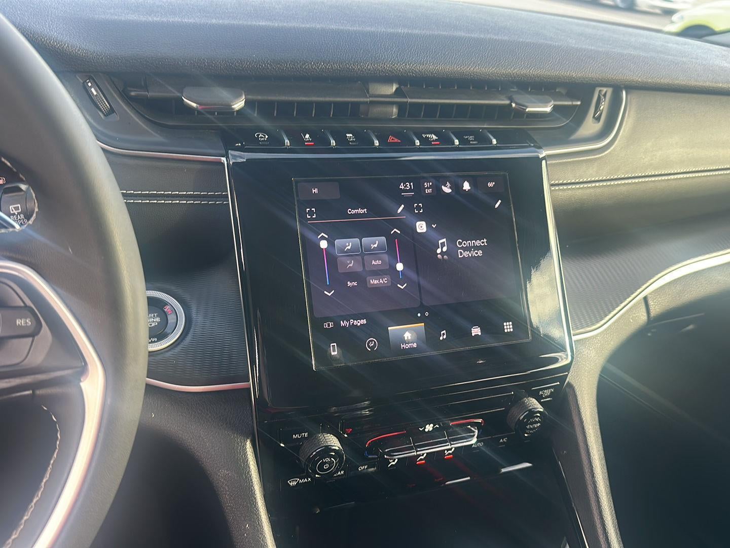 2023 Jeep Grand Cherokee L Laredo 4x4