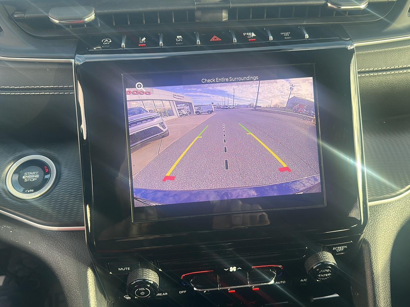 2023 Jeep Grand Cherokee L Laredo 4x4