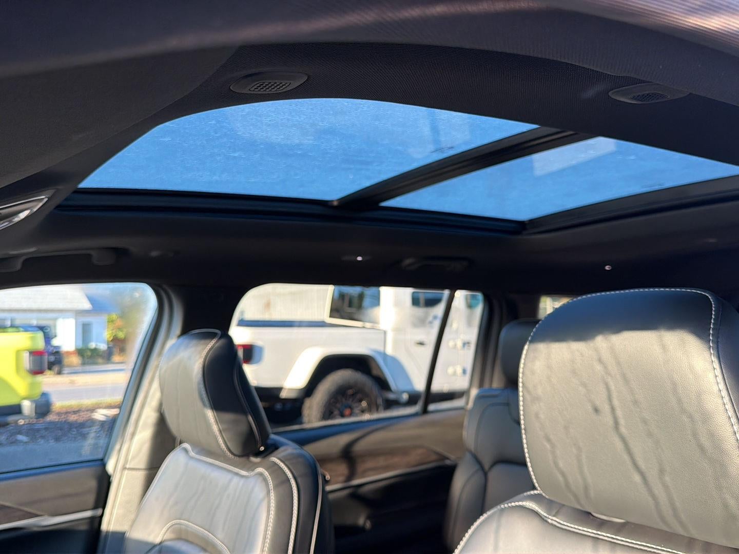 2027 Jeep Grand Cherokee GRAND CHEROKEE L LIMITED 4X4