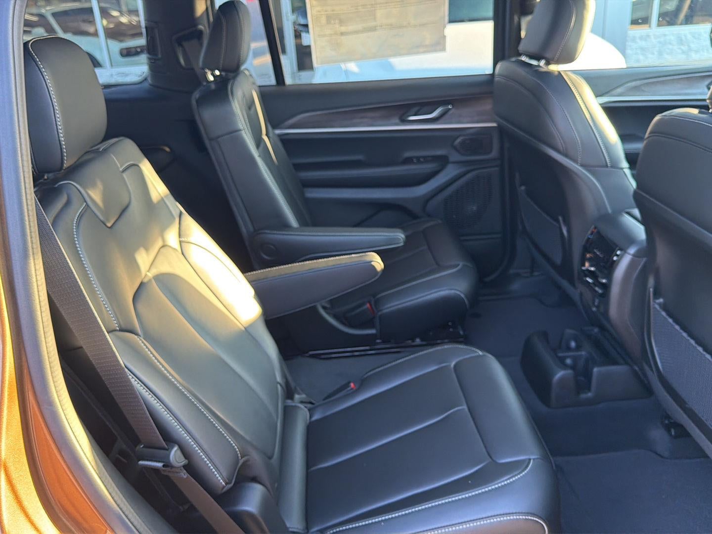 2027 Jeep Grand Cherokee GRAND CHEROKEE L LIMITED 4X4
