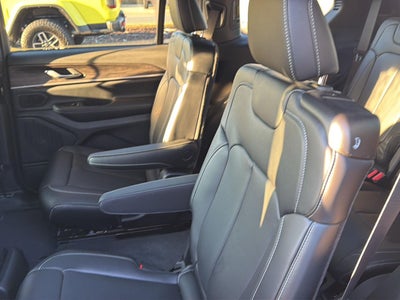 2027 Jeep Grand Cherokee GRAND CHEROKEE L LIMITED 4X4