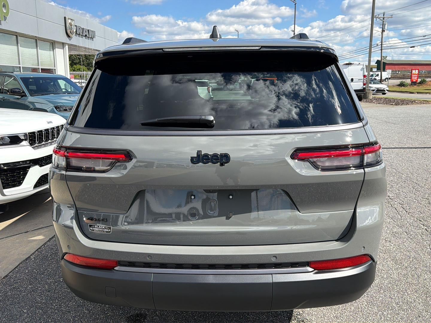 2027 Jeep Grand Cherokee GRAND CHEROKEE L LIMITED 4X4