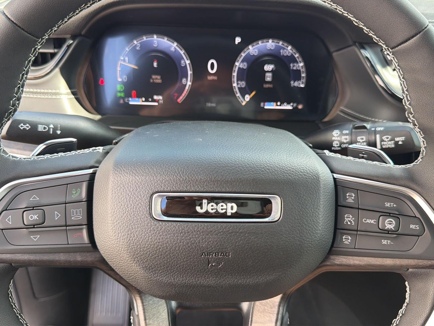 2027 Jeep Grand Cherokee GRAND CHEROKEE L LIMITED 4X4