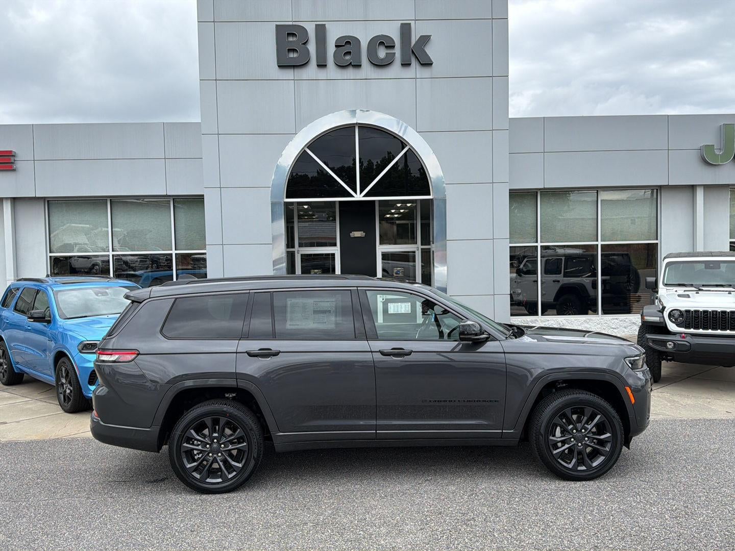 2026 Jeep Grand Cherokee GRAND CHEROKEE L LIMITED RESERVE 4X4