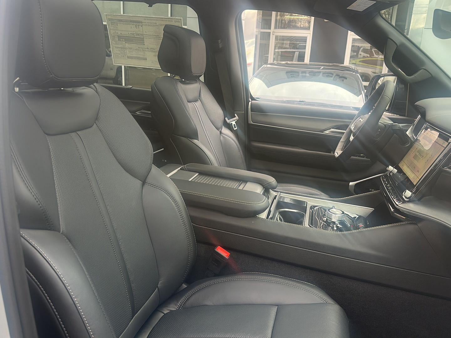 2026 Jeep Grand Wagoneer GRAND WAGONEER LIMITED RESERVE 4X4