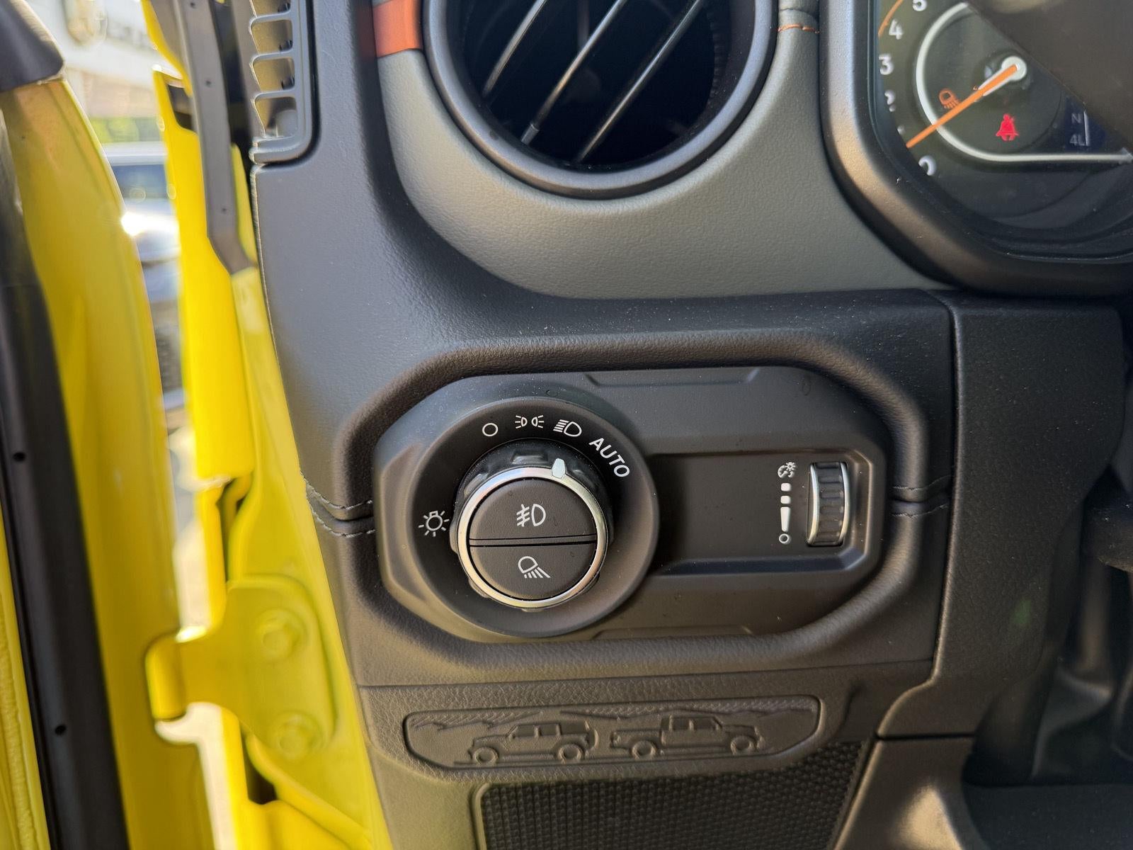 2024 Jeep Gladiator Mojave X