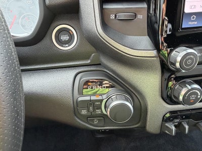 2026 RAM 1500 RAM 1500 TRADESMAN QUAD CAB 4X4 6'4' BOX