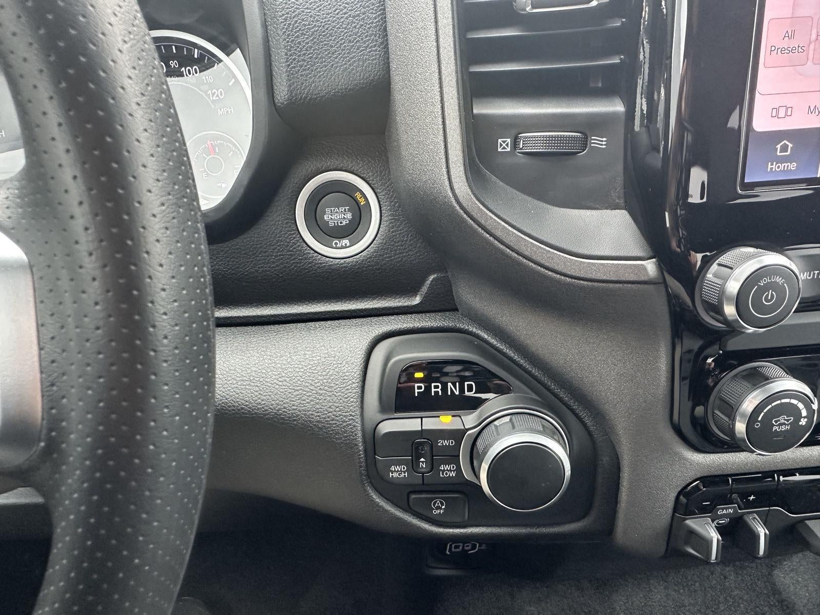 2026 RAM 1500 RAM 1500 TRADESMAN QUAD CAB 4X4 6'4' BOX