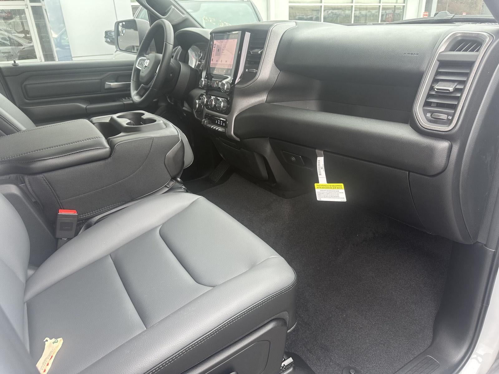 2026 RAM 1500 RAM 1500 TRADESMAN QUAD CAB 4X4 6'4' BOX