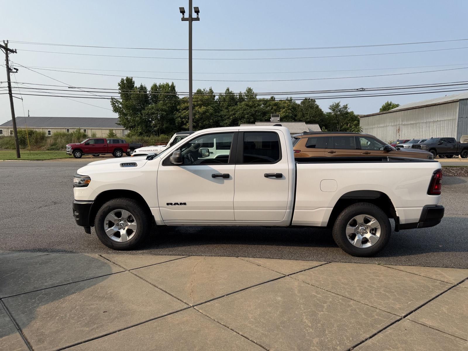 2026 RAM 1500 RAM 1500 TRADESMAN QUAD CAB 4X4 6'4' BOX