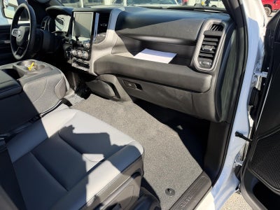 2027 RAM 1500 RAM 1500 TRADESMAN QUAD CAB 4X4 6'4' BOX