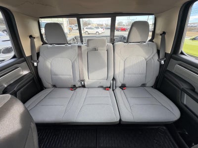 2020 RAM 1500 Big Horn Crew Cab 4x4 5'7' Box