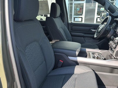 2027 RAM 1500 RAM 1500 EXPRESS CREW CAB 4X4 5'7' BOX