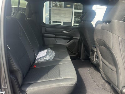 2026 RAM 1500 RAM 1500 EXPRESS CREW CAB 4X4 5'7' BOX