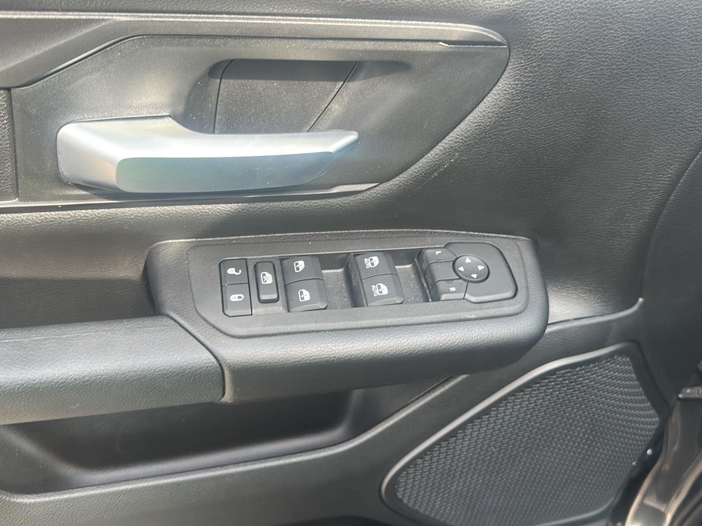 2026 RAM 1500 RAM 1500 EXPRESS CREW CAB 4X4 5'7' BOX