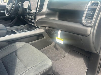 2026 RAM 1500 RAM 1500 EXPRESS CREW CAB 4X4 5'7' BOX