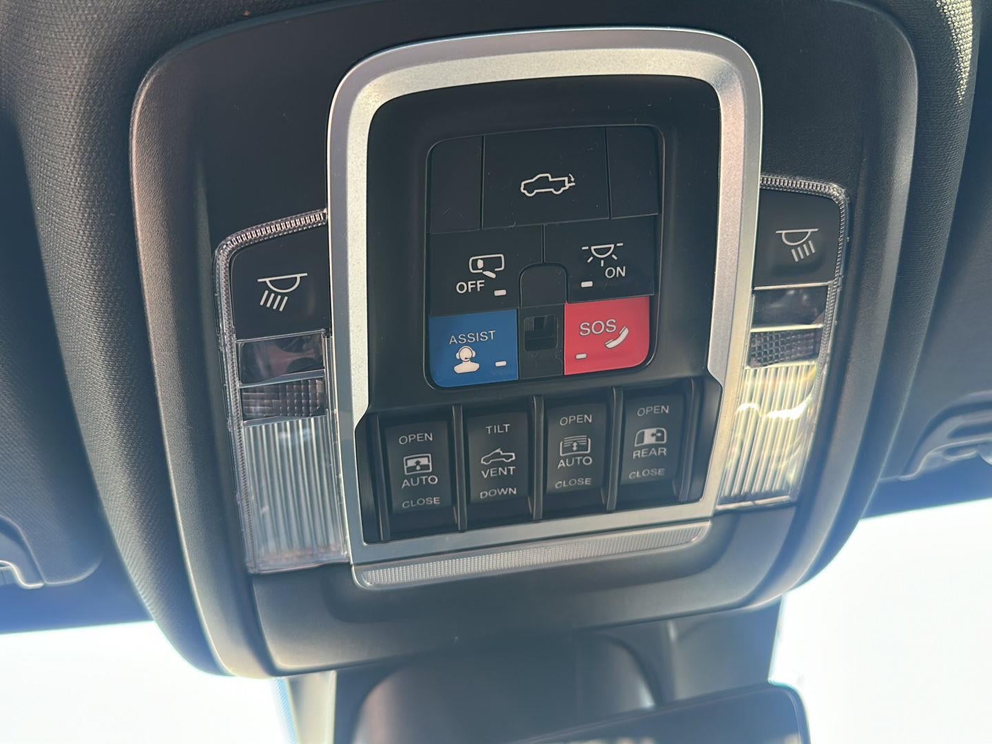 2019 RAM 1500 Limited Crew Cab 4x4 5'7' Box