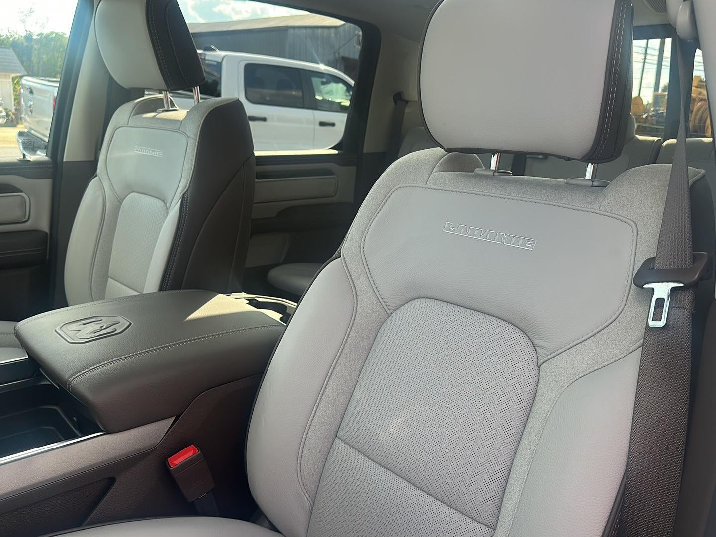 2026 RAM 1500 RAM 1500 LARAMIE CREW CAB 4X4 5'7' BOX