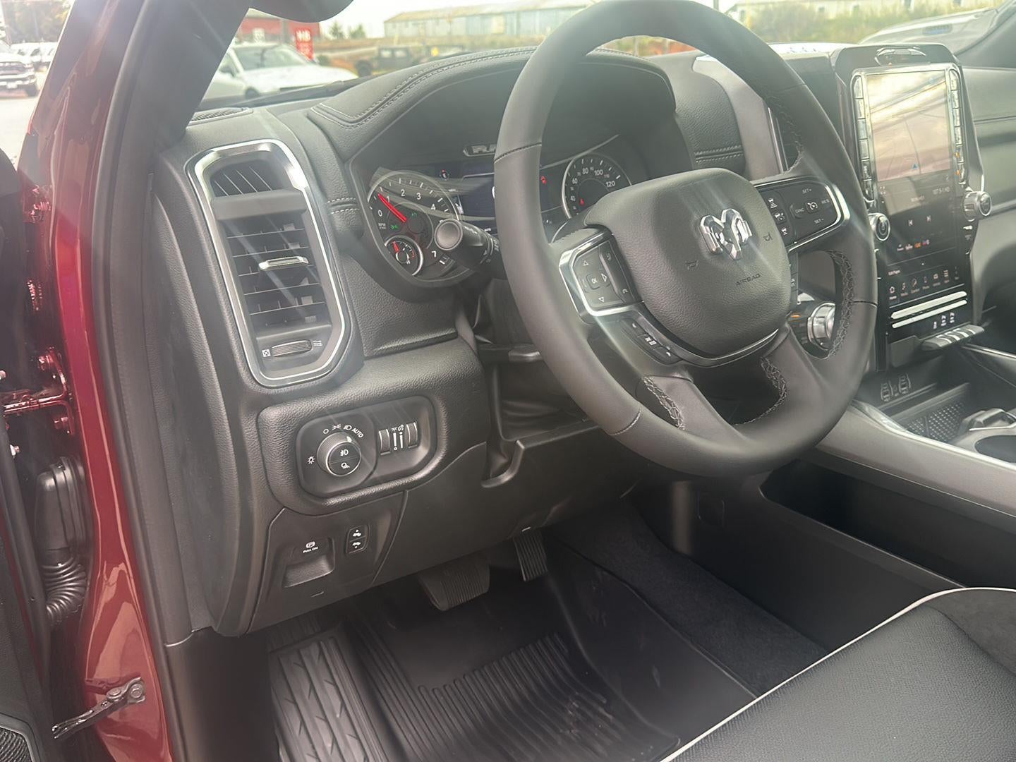 2026 RAM 1500 RAM 1500 LARAMIE CREW CAB 4X4 5'7' BOX